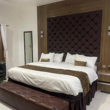 Murphy'S Mansion Resort Umuahia Luaran gambar