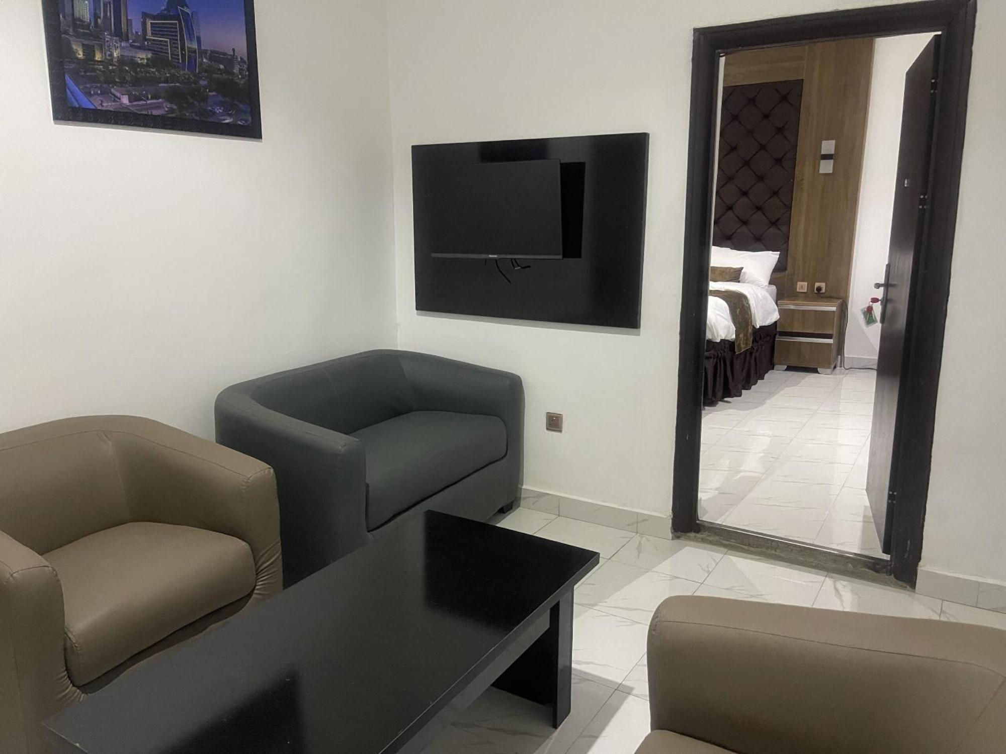 Murphy'S Mansion Resort Umuahia Luaran gambar